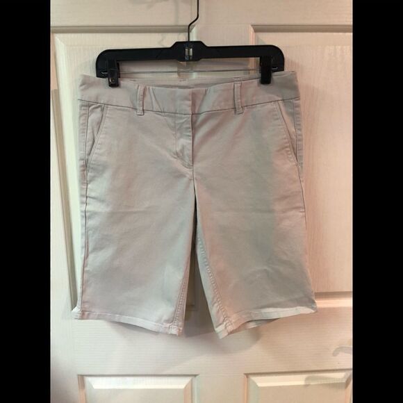 LOFT outlet rolled cuff Bermuda shorts - Picture 1 of 5